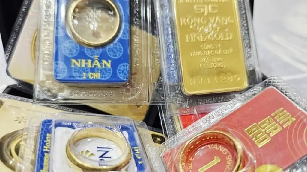 انخفاض أسعار الذهب 9 ملايين دونغ فيتنامي للأونصة خلال 3 أيام متتالية